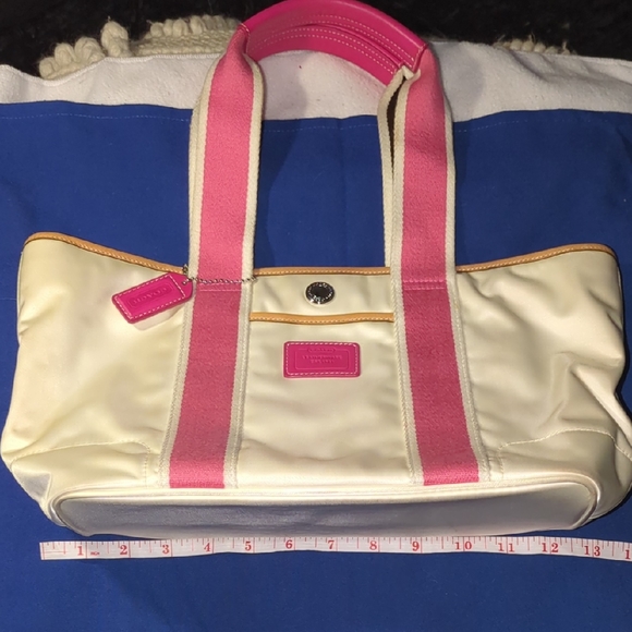 Vintage Coach Nylon 1893 Hampton Tote Cream and Pink Bag. Now ONLY $50 - Picture 1 of 8